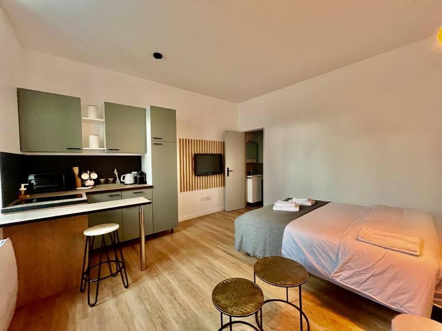 Appartement Moderne/rue Encombe Vineuse- Dabnb